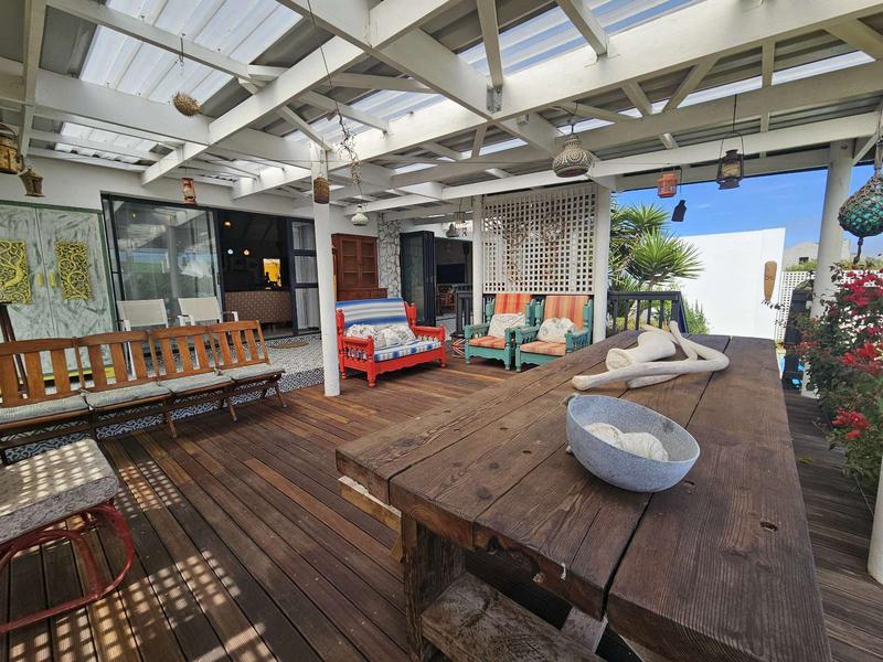 4 Bedroom Property for Sale in Duyker Eiland Western Cape